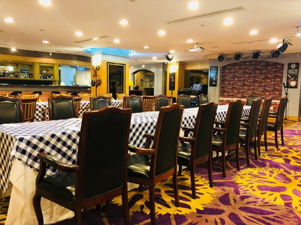 Riviera 4* Macau